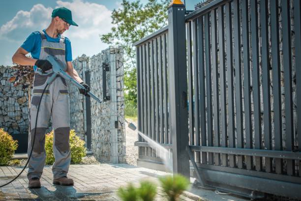 Best Warehouse Cleaning  in Castroville, TX